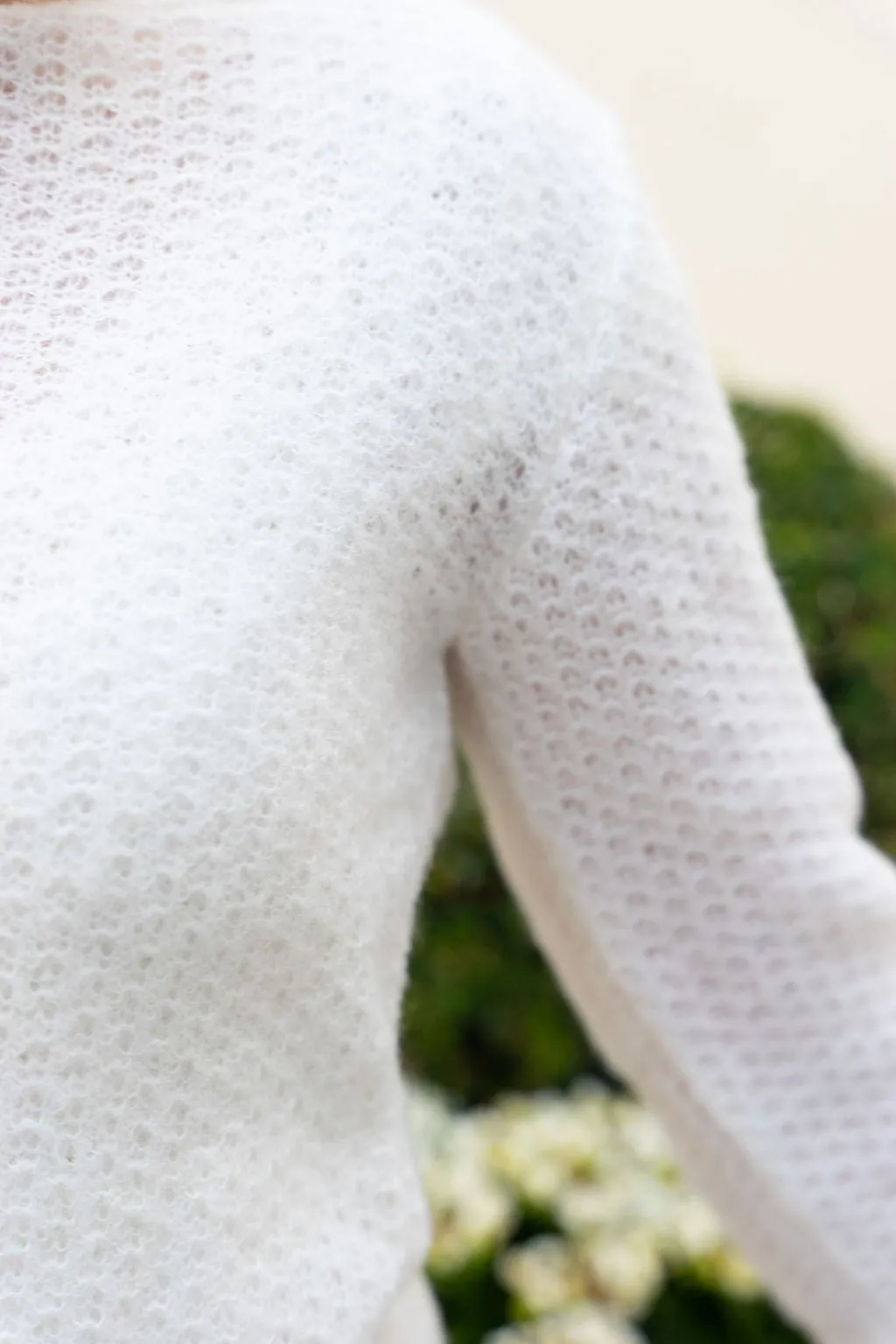 For You: Brautpullover für Hochzeiten AIMY mit großem Rücken-Ausschnitt