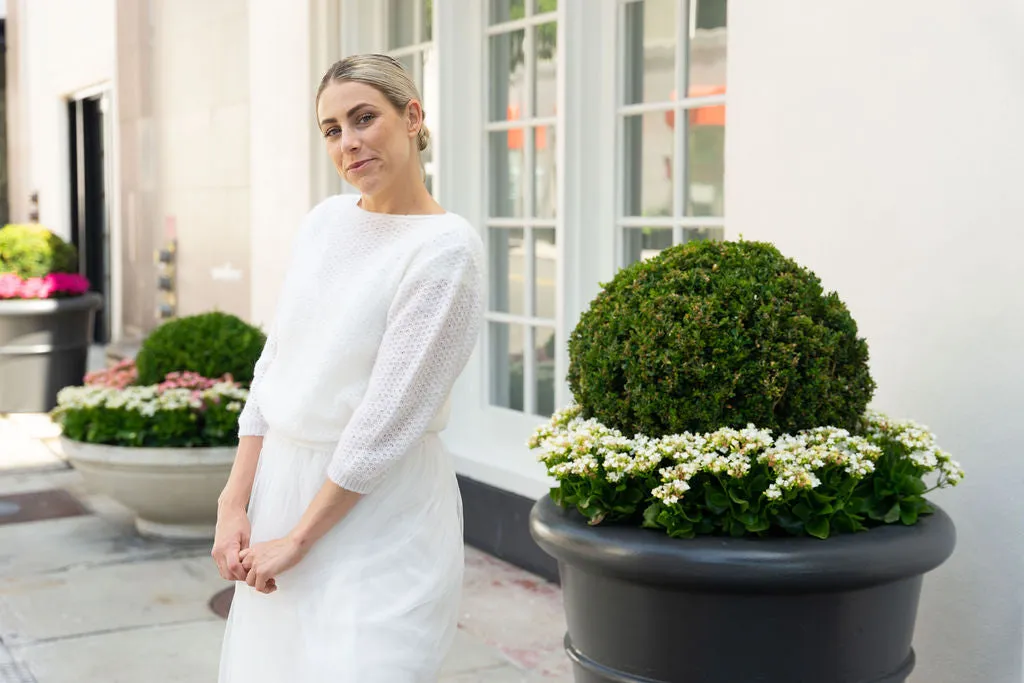 For You: Brautpullover für Hochzeiten AIMY mit großem Rücken-Ausschnitt
