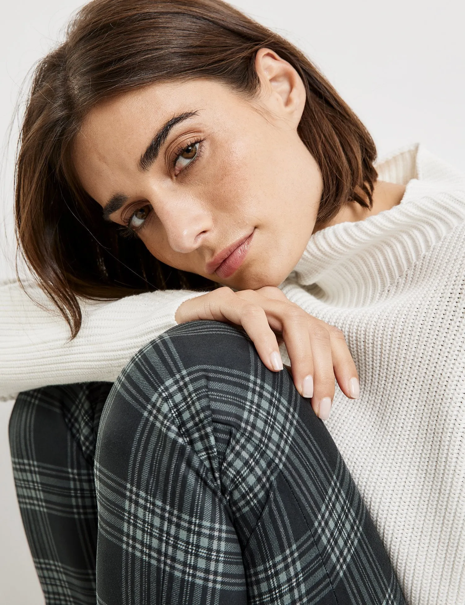 Pull-on Check Pant