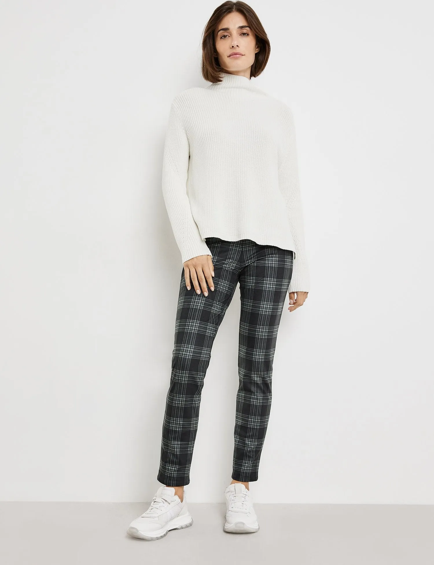 Pull-on Check Pant