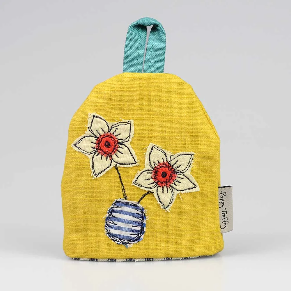 spring daffodils - egg cosy