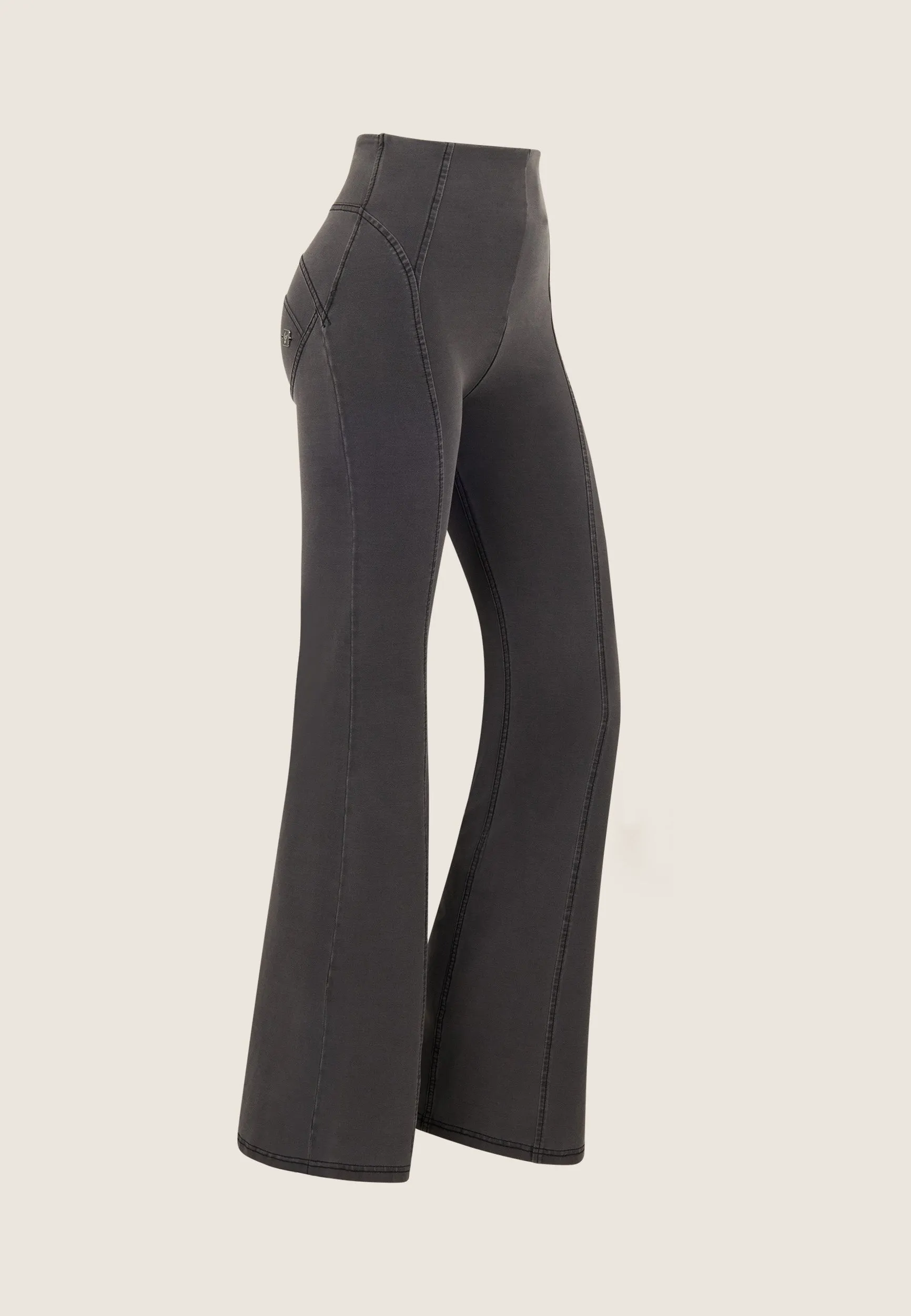 (WRUP29HF419-J125N) High Waist Flared WR.UP®  met Stylisch Stitches